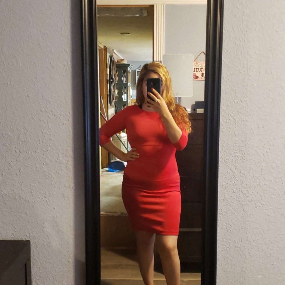 Dress - Picture 3 of 3
